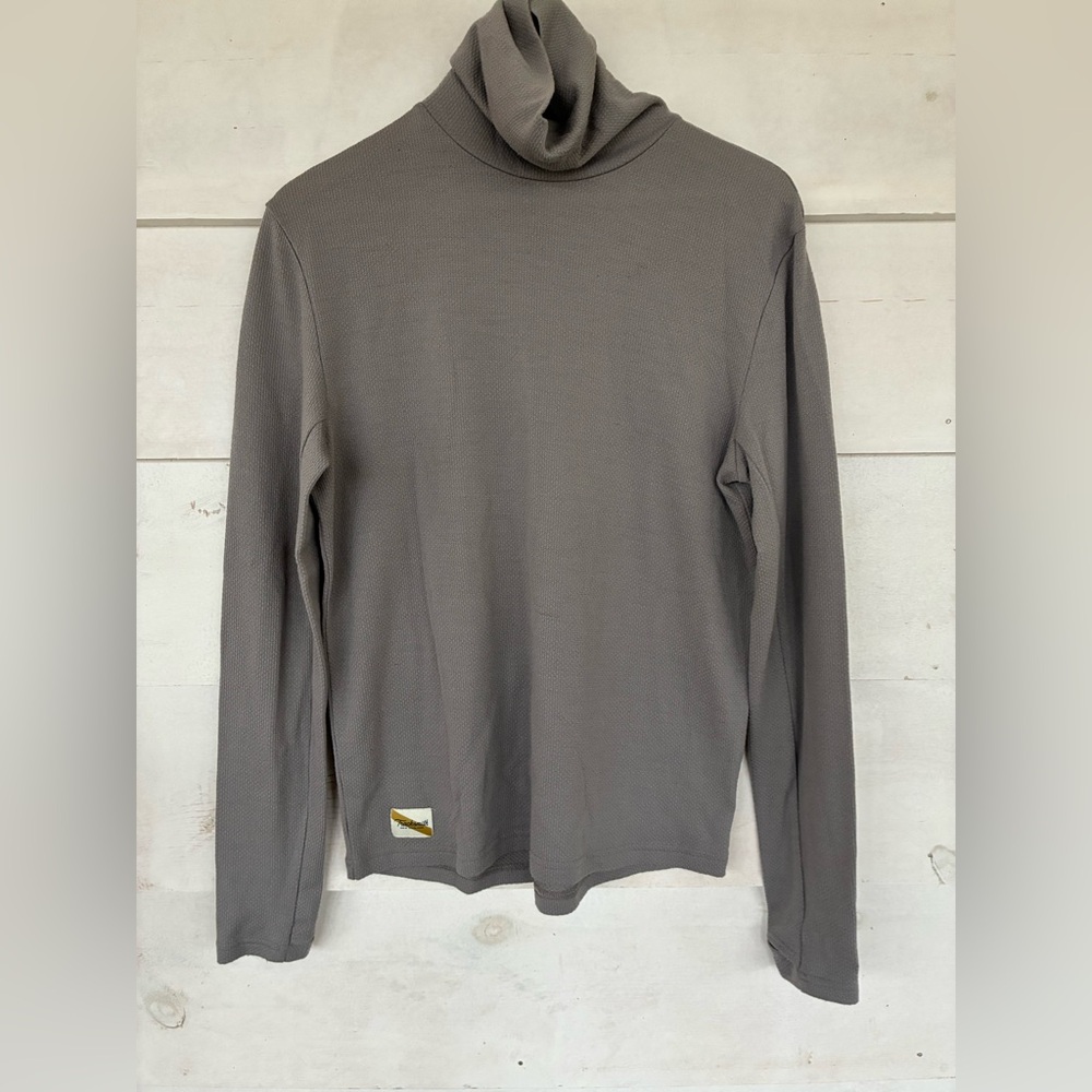 Tracksmith Fells Merino Wool Waffle Turtleneck Size Medium Grey